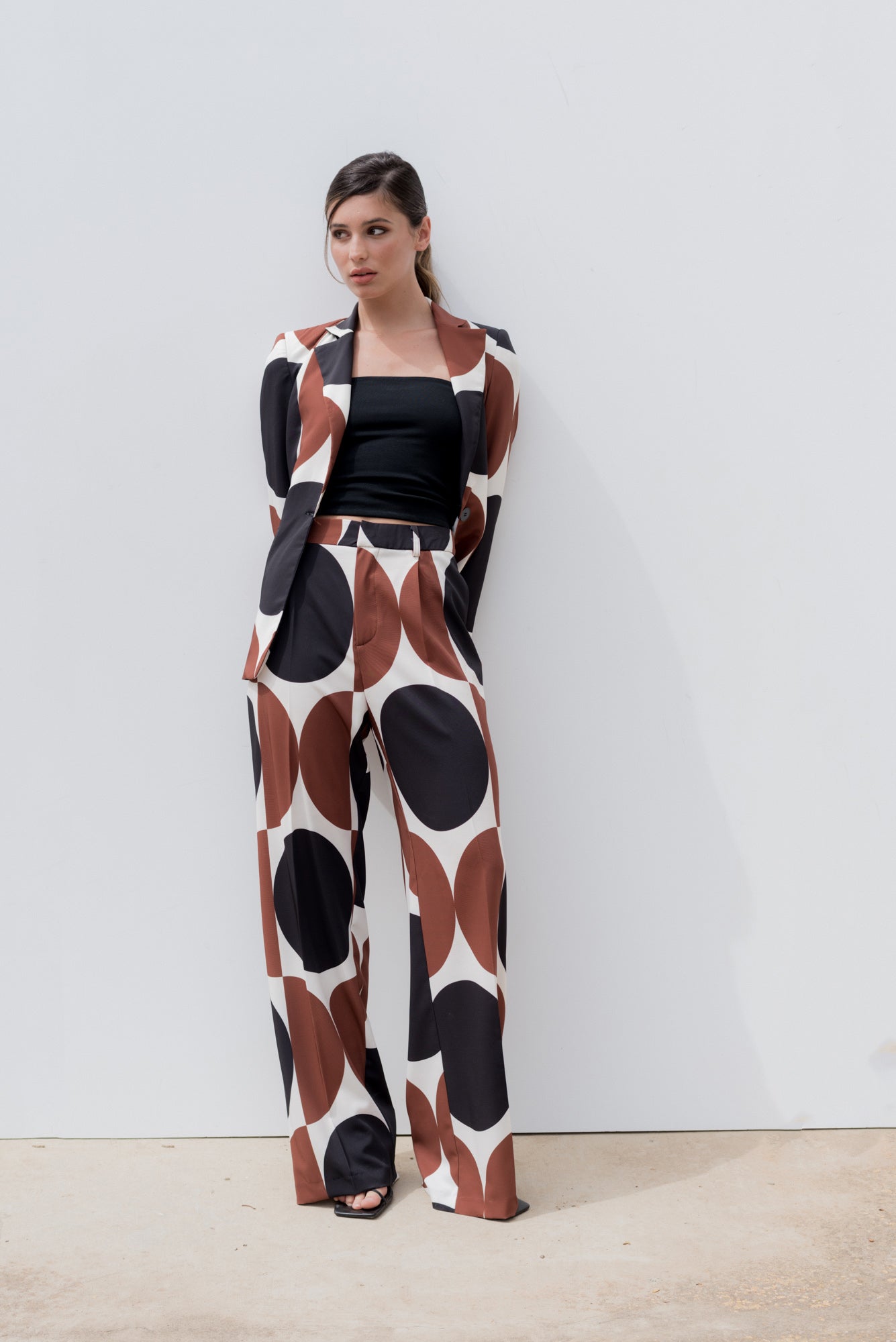 Pantalón estampado geométrico