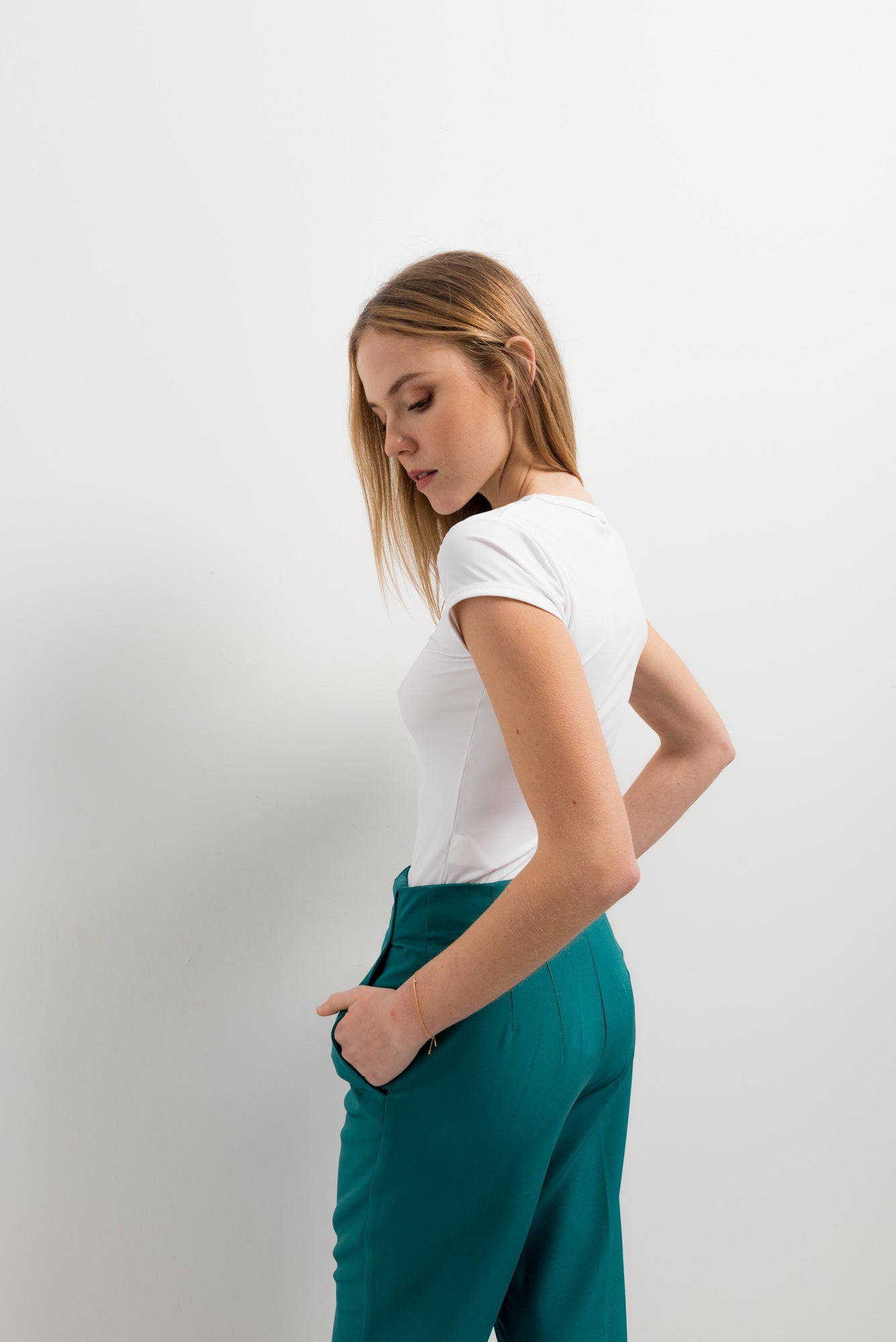 Pantalón tiro alto culotte