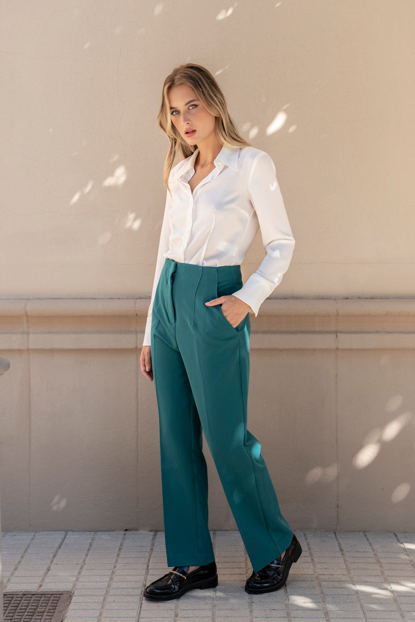 Pantalón tiro alto culotte