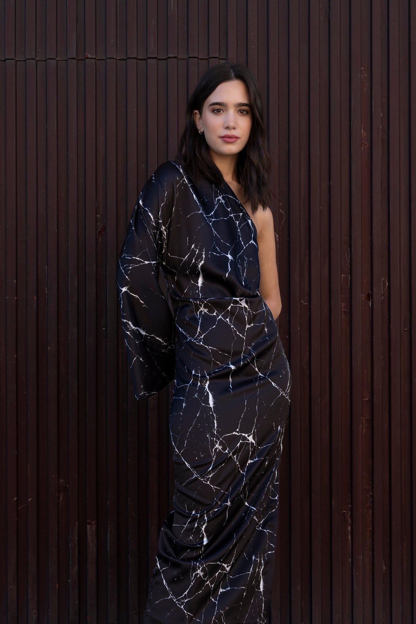 Vestido midi asimetrico