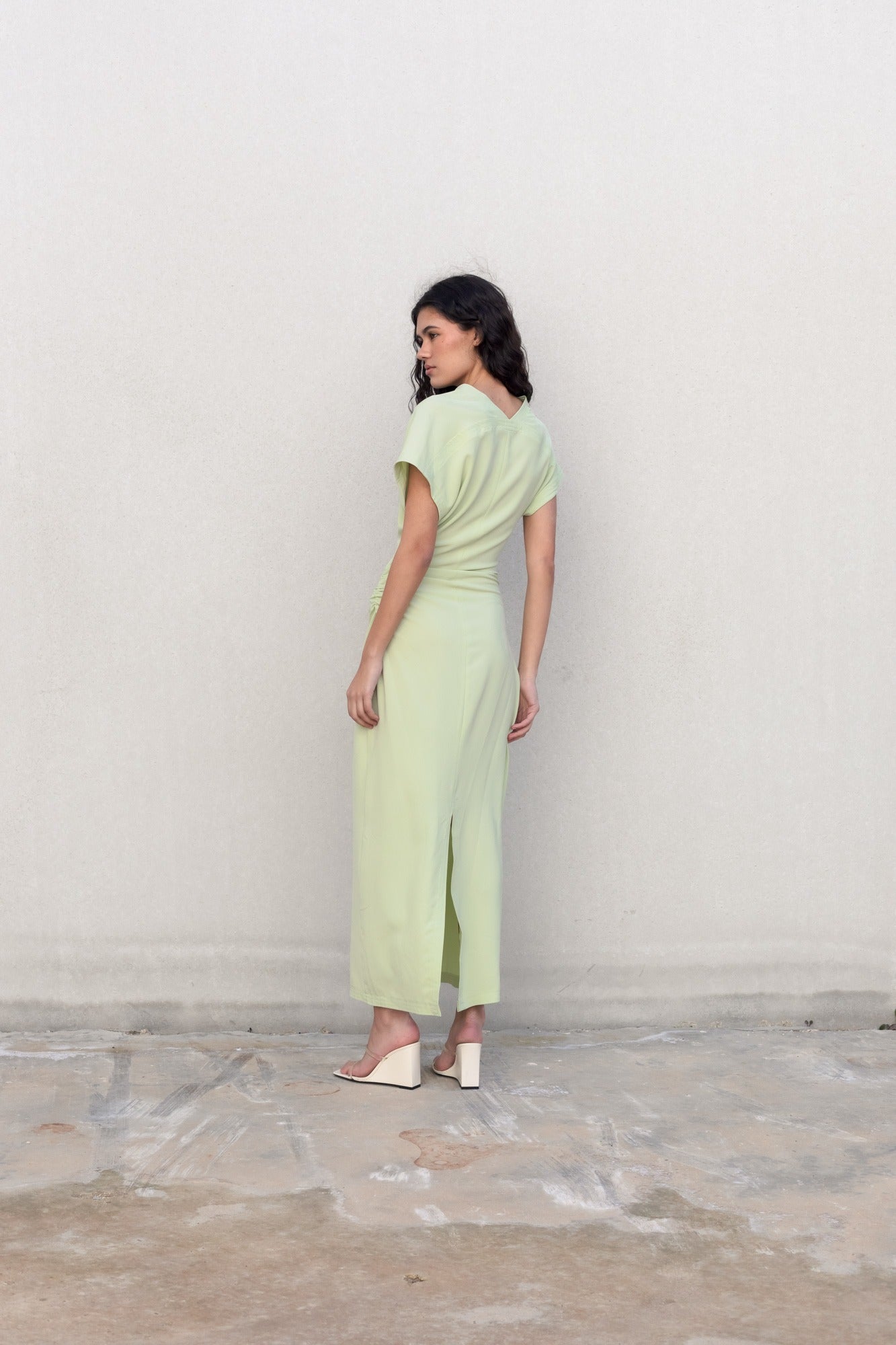Vestido midi frunces