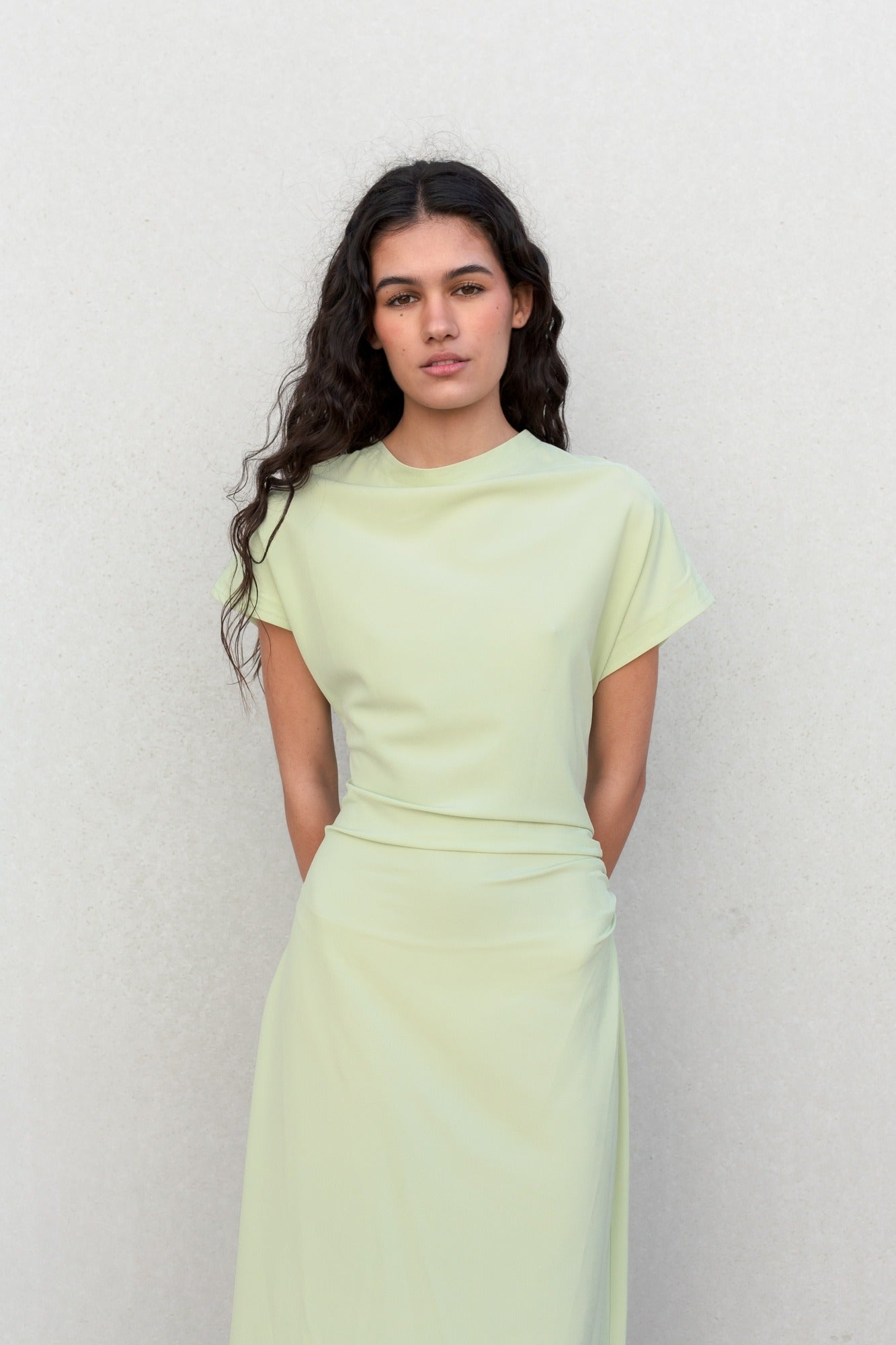 Vestido midi frunces