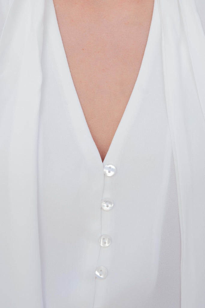 BLUSA FLUIDA COM LAÇO