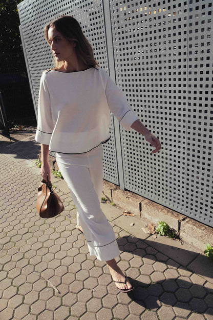 CALÇA CULOTE COM CONTRASTE NO VIES