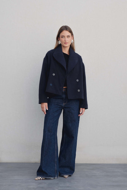 CASACO CURTO COM LAPELA