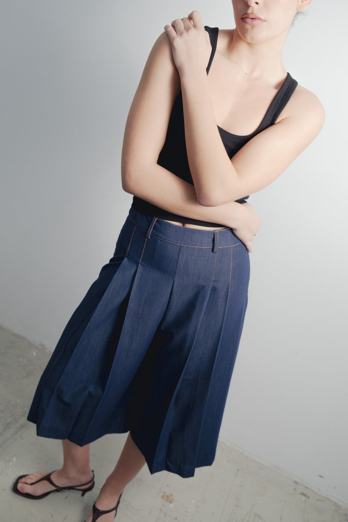 BERMUDA COM EFEITO JEANS FLUIDO