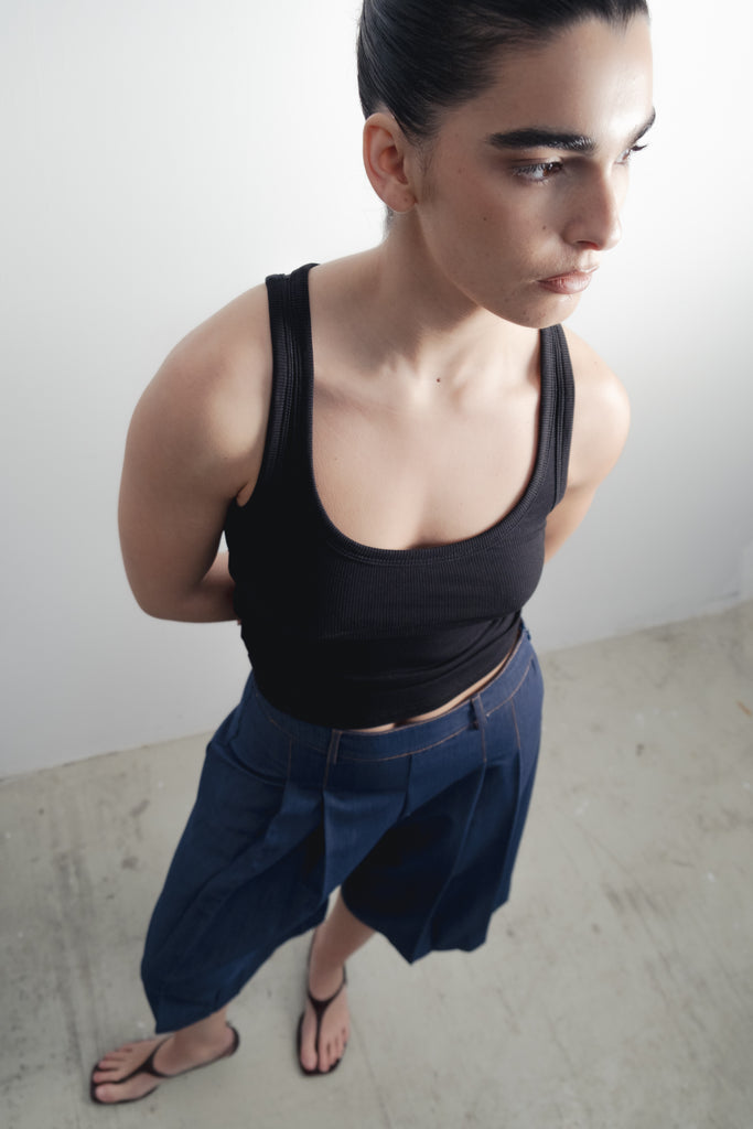 BERMUDA COM EFEITO JEANS FLUIDO