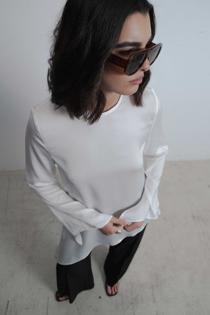 BLUSA DE CREPE ASSIMÉTRICO