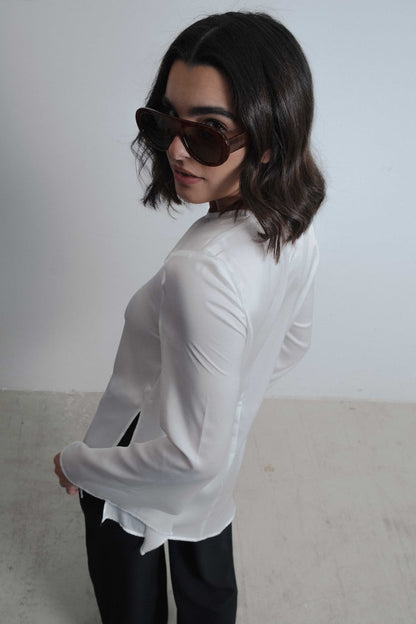 BLUSA DE CREPE ASSIMÉTRICO