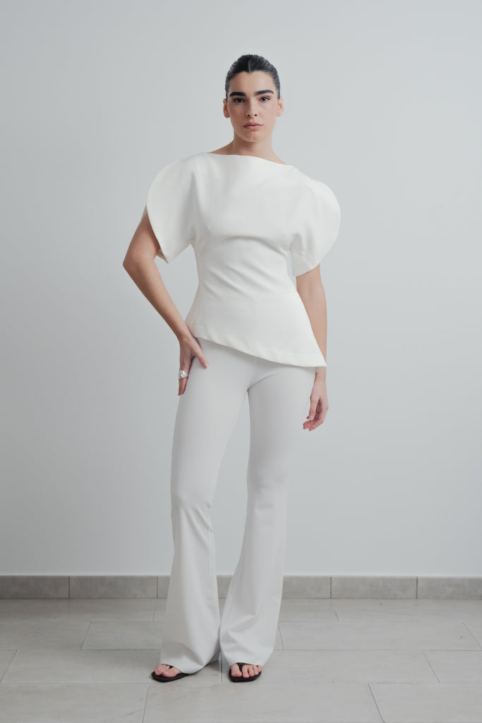 BLUSA COM MANGAS BUFANTES