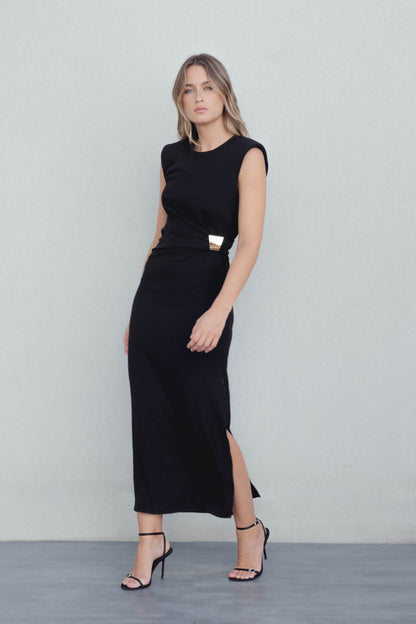VESTIDO MIDI COM APLICAÇÃO DOURADA